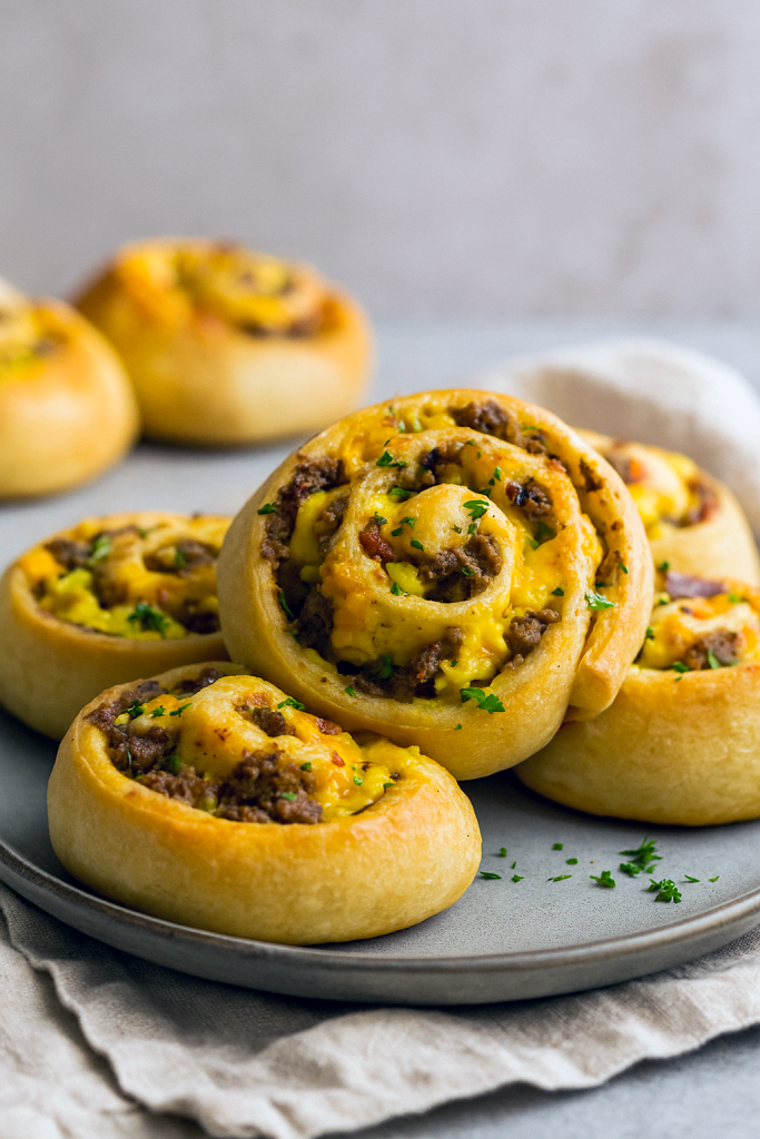 These pinwheels freeze beautifully—flash‑freeze on a tray, then store in a bag for quick breakfasts anytime!