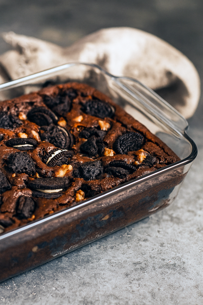 Oreo Dump Cake Recipe – Cake Mix Dessert Ideas